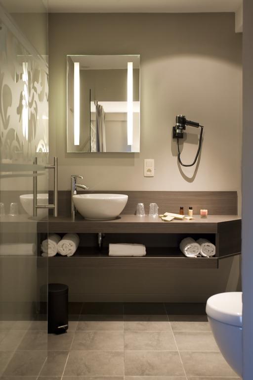 Tuinhotel Ломмель Экстерьер фото